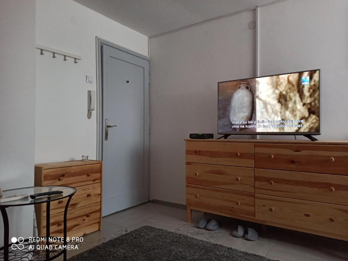 Apartament Tatjanina Garsonjera Subotica Zewnętrze zdjęcie
